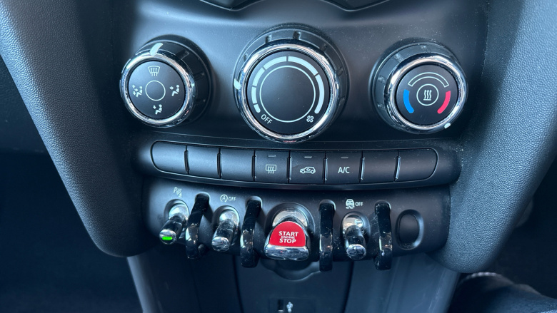 MINI Hatchback 1.5 Cooper II 3dr Petrol Hatchback